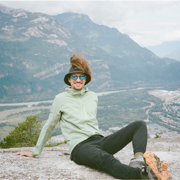 Meet your Posher, James - Picture 1 of 1